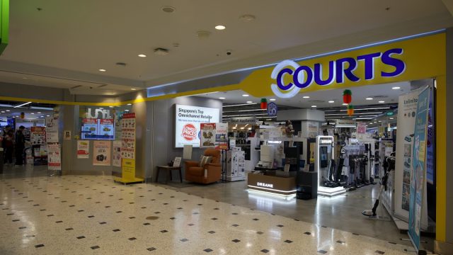COURTS Jurong Point