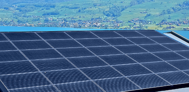 Dach und Solar AG