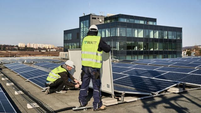 reWATT Slovakia s.r.o. – fotovoltaika pre firmy – solárne elektrárne na mieru